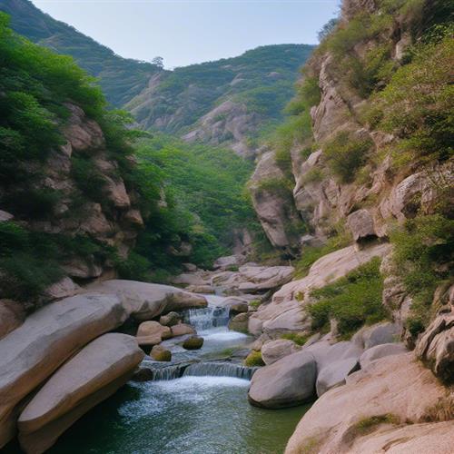 方城的这处绝美景区，犹如中华第一石川，它独特的地质地貌，以及峡谷间回荡的奇特声响，令游客赞叹不已。
